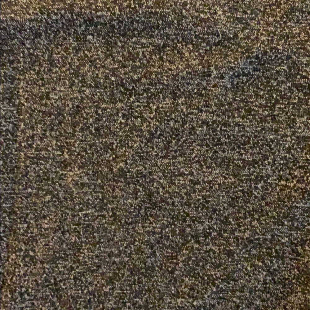AE- gray 3/4 length shirt - Picture 3 of 3